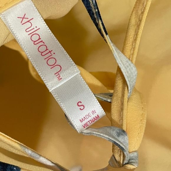 NEW Xhilaration Yellow Gray Romantic Floral Strappy Off the Shoulder Jumpsuit - Picture 6 of 8